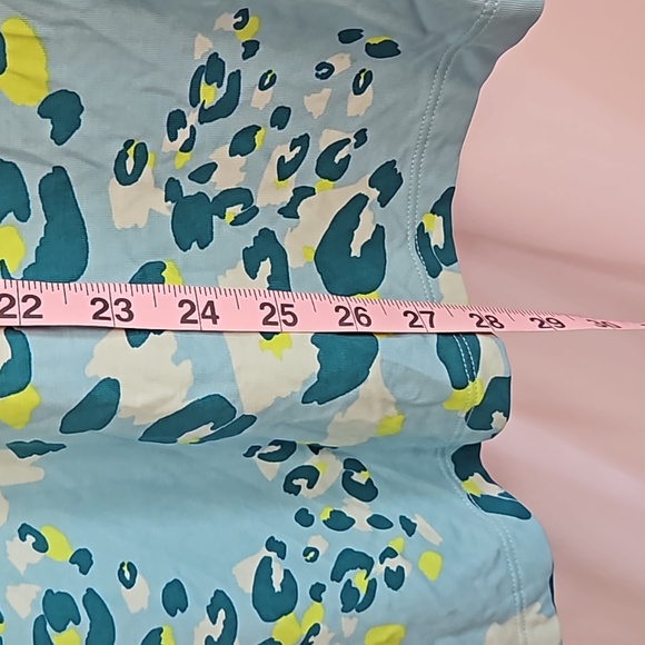 Aqua green leopard ptint ls knit asymmetrical tunic w pockets - Picture 6 of 9